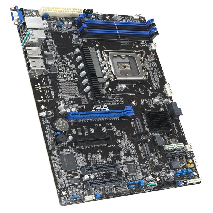 Дънна платка Asus P13R-E LGA1700, размери 30x24см