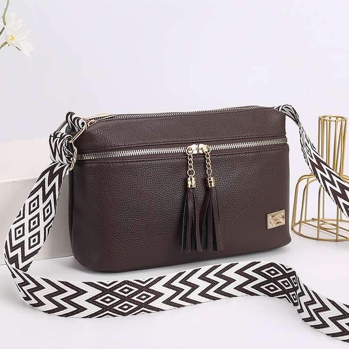 Geanta de umar pentru femei LUXWTB, Maro inchis, material PU, franjuri la fermoar, compartimente multiple, ideala pentru uz zilnic sau cadou