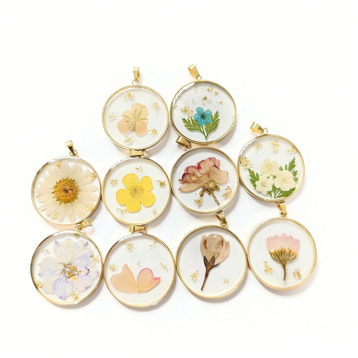 Set Colier Flori Presate in Resina | 10 Pandantive cu Flori Reale + 1 Lant Subtire | Bijuterii Naturale Boho | Cadou de Nastere 45cm