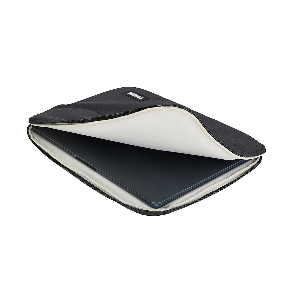 Husă laptop Thule Lithos, neagră, pentru MacBook Air 13", dimensiuni 33x3.5x23.5cm