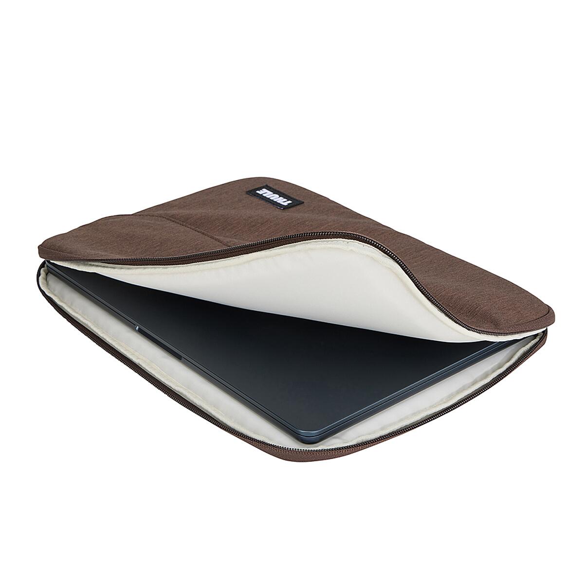 Husă laptop Thule Lithos, 13 inch, maro, dimensiuni 33x3.5x23.5cm