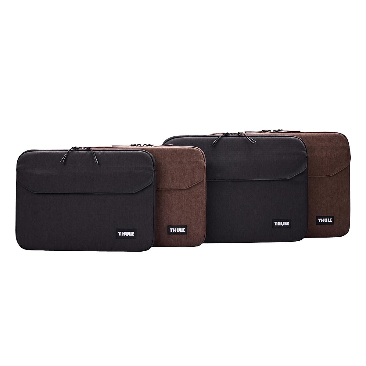 Husă laptop Thule Lithos, neagră, pentru MacBook Air 15", dimensiuni 37x3.5x27cm