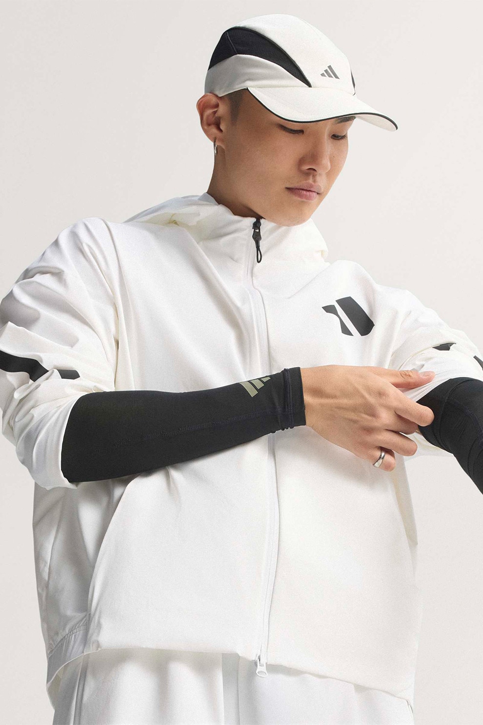 adidas Sportswear, Jacheta lejera cu gluga Z.N.E., Alb optic, M