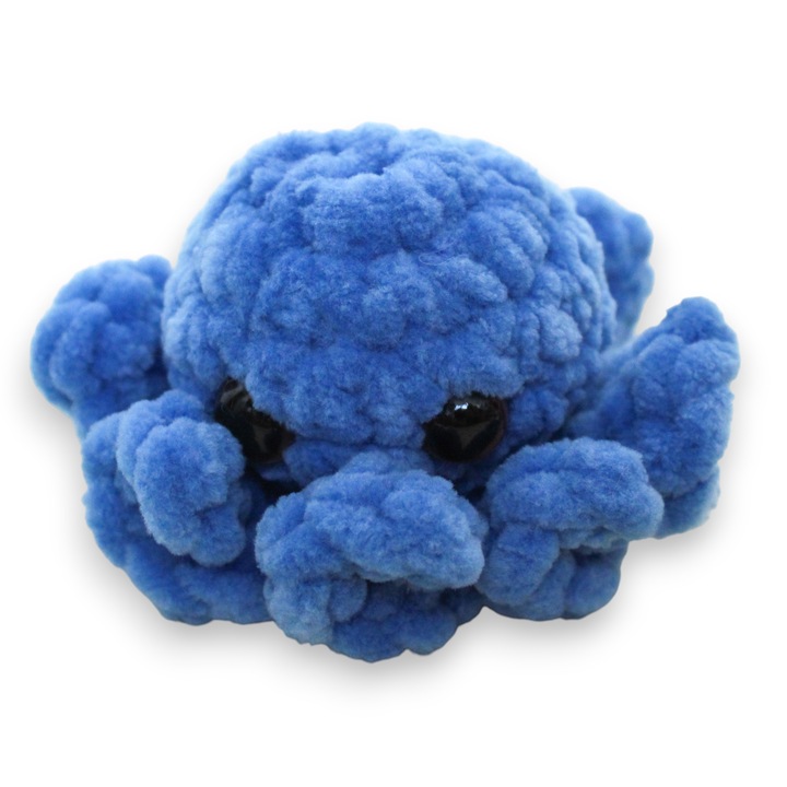 Jucarie caracatita crosetata din fir de plus, Mirinka, lucrat manual, 7 cm