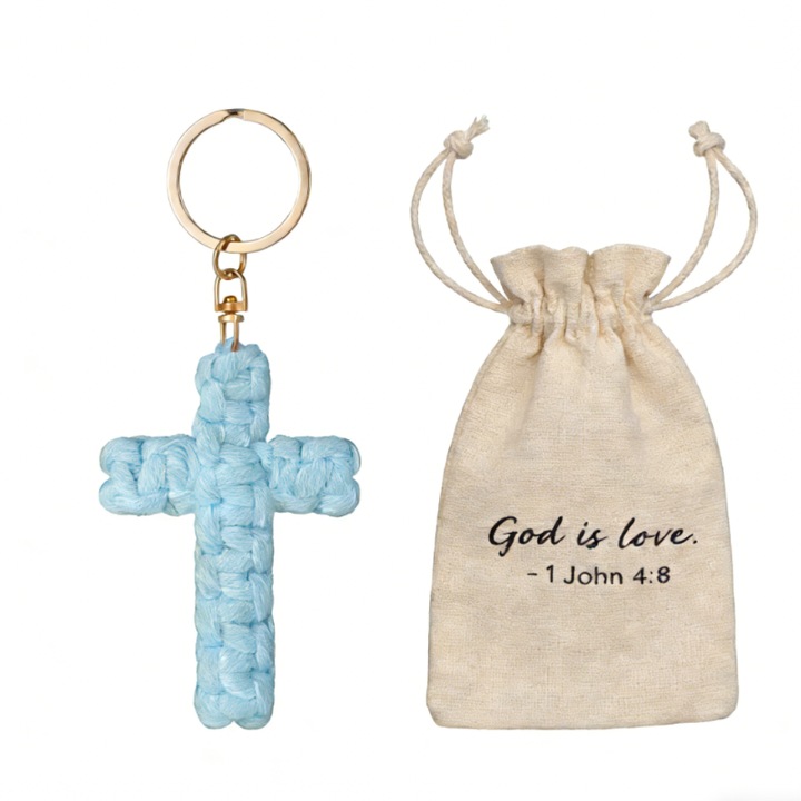Kézzel készített keresztes kulcstartó, bohém stílusú, puha anyagból, pamut tasakkal, kék