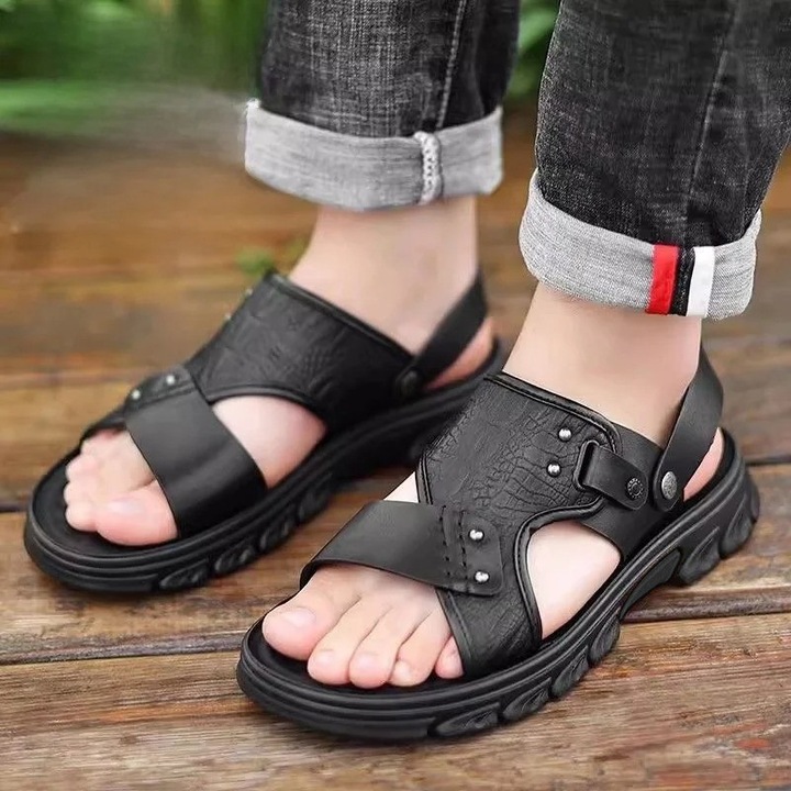 Sandale pentru Barbati, vara cu talpa groasa Papuci anti-alunecare Casual Pantofi de plaja cu talpa moale pentru interior in aer liber Sandale doua intr-unul-negru, Negru