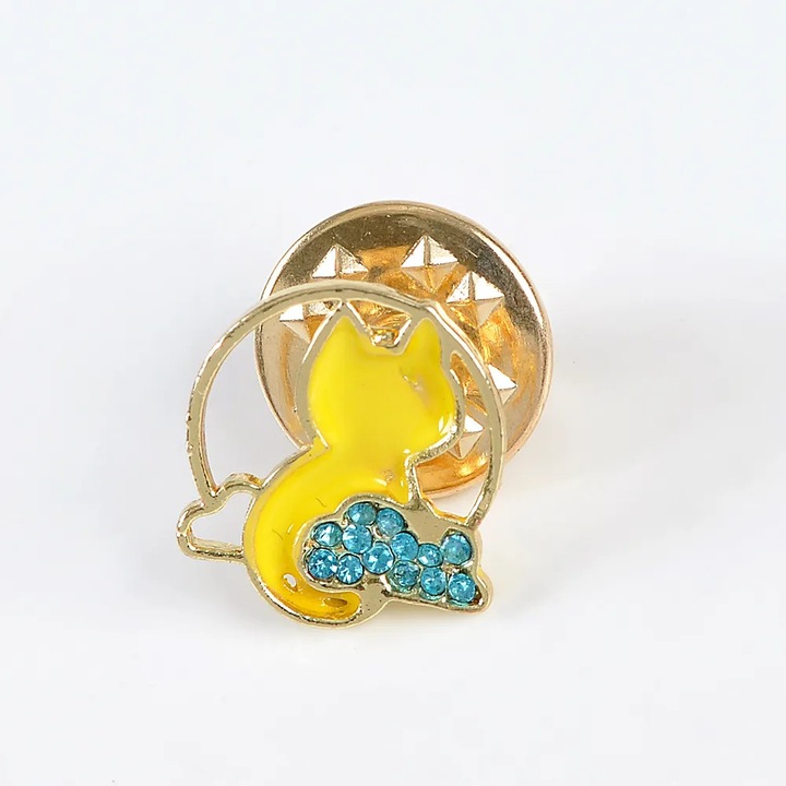 Brosă, Meli Melo, pisică galbenă,1.5x1.5cm