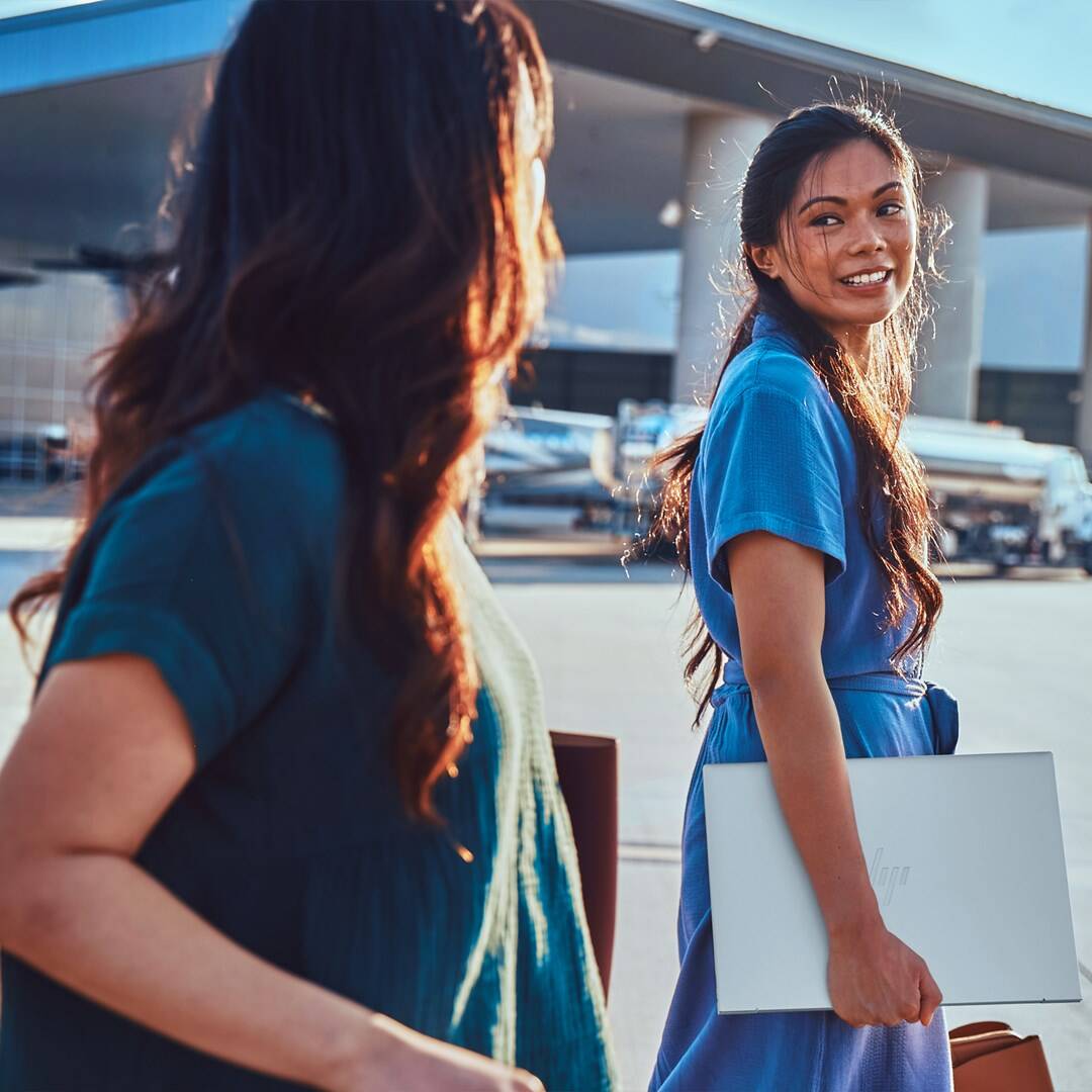 Laptop Hewlett Packard ZBook Firefly G11 Intel Core Ultra 5 135H 40.6 cm 16Inch Touchscreen WUXGA 32 GB DDR5-SDRAM 1 TB SSD NVIDIA RTX A500 Wi-Fi 6E (802.11ax) Windows 11 Pro AI Workstation AI PC Silver