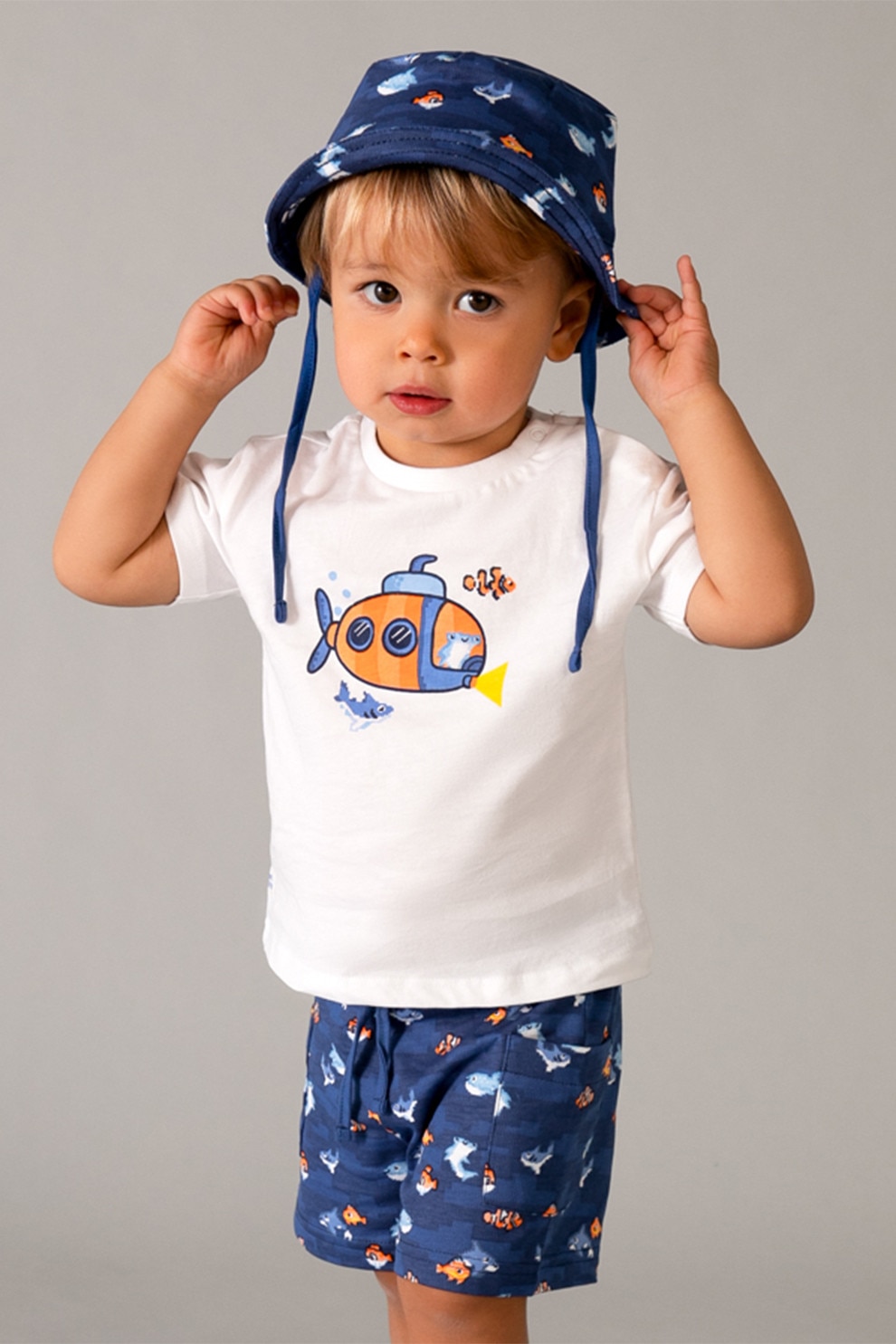 Mayoral, Set de tricou, pantaloni scurti si palarie cu imprimeu grafic - 3 piese, Alb, Albastru inchis, 80 CM