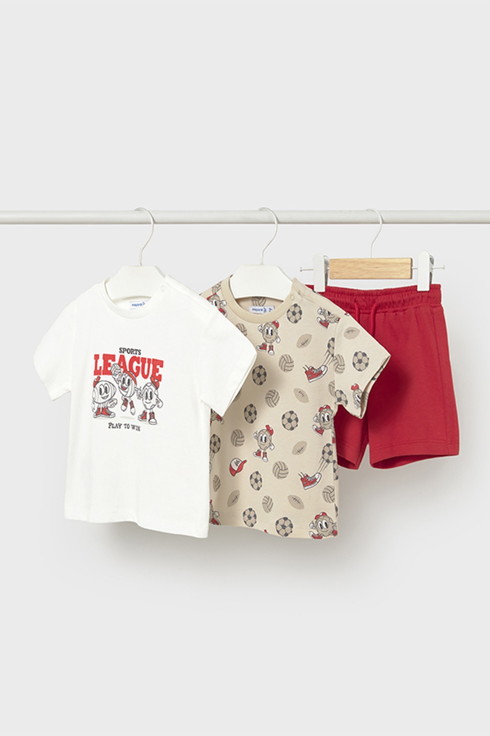 Mayoral, Set de tricouri de bumbac si pantaloni scurti - 3 piese, Rosu, Maro nisip, 92 CM