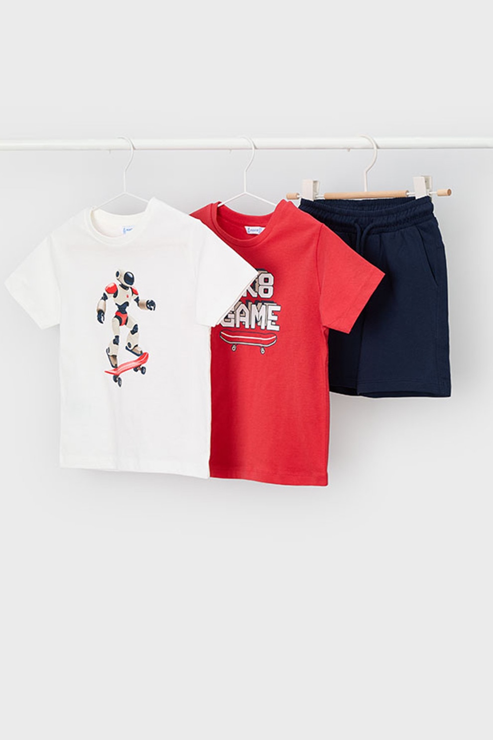 Mayoral, Set de tricou de bumbac si pantaloni scurti - 3 piese, Rosu, Alb, Bleumarin, 116 CM