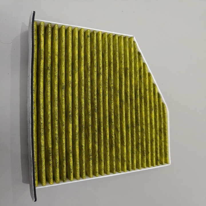 Aktív szén pollenszűrő, sárga, 21.5x5.8x28.7cm, PM2 szűrés, Audi A3, Q3, S3, ŠKODA és Volkswagen kompatibilis