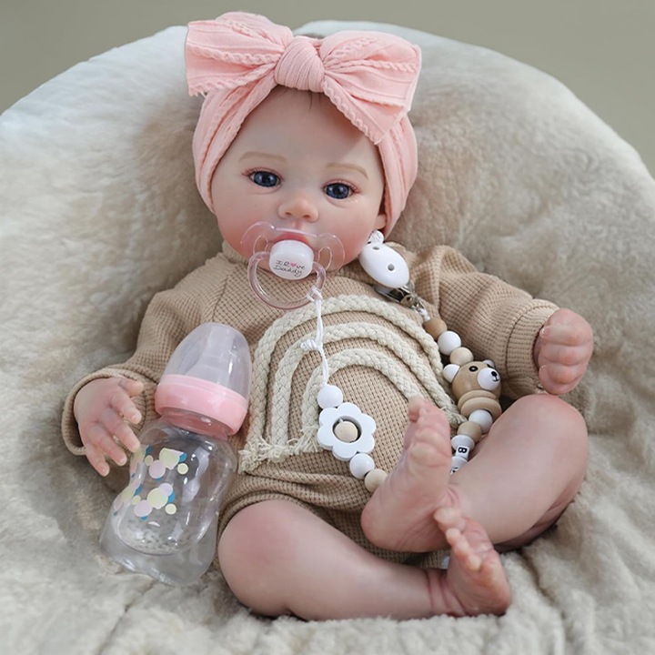 Reborn baba, kislány, Duueyct, 45cm, puha test, súlyozott, ruházat, többszínű