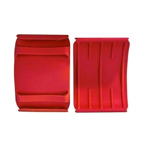 Polonice, linguri si clesti de bucatarie