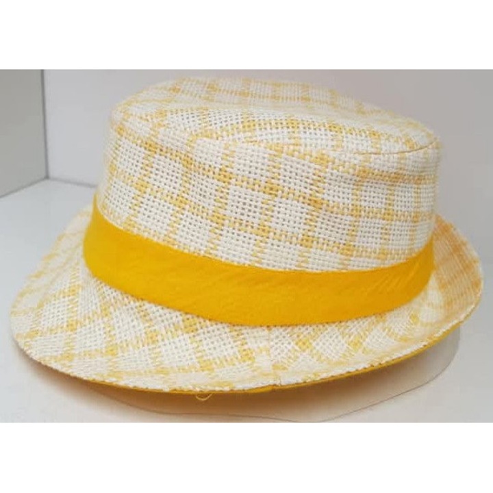 Set de 6 pălării din fire sintetice, Luk, model cu bor mic, alb cu galben, circumferință universală