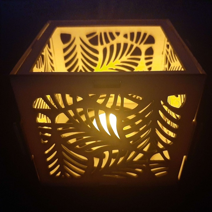 Felinar decorativ cu lumanare LED, Candelis, handmade, lemn natural, 13x15cm