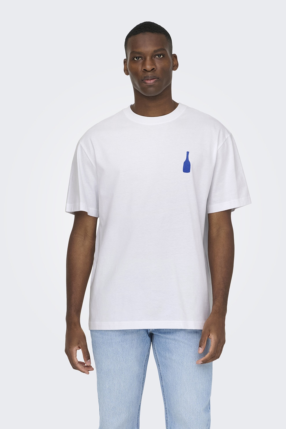 Only & Sons, Tricou de bumbac organic cu imprimeu grafic si text, Alb, Albastru, L