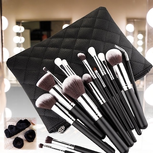 Aplicatoare si pensule machiaj