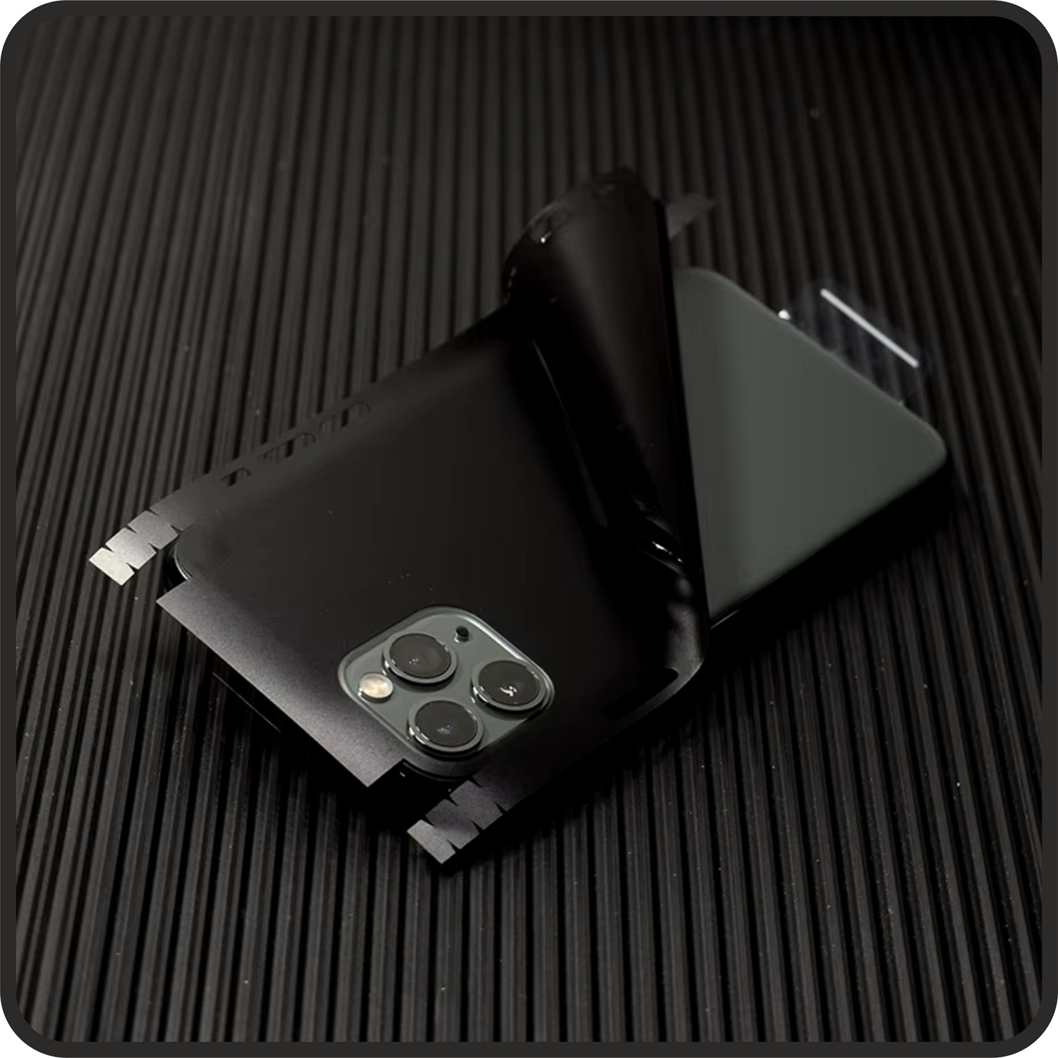 Folie iSkinz pentru Apple iPhone 17 Air - Negru Lucios Glossy, Simple Cut, Skin Adeziv Cover, Protectie pentru Carcasa Spate