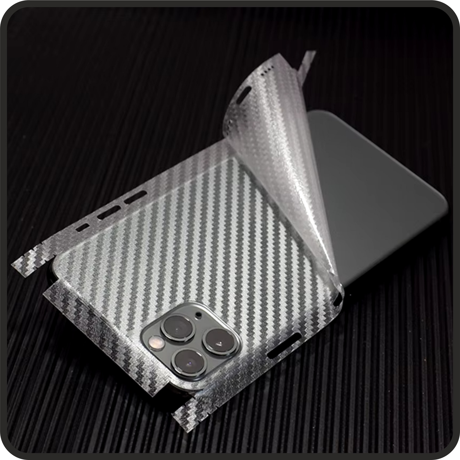 Folie iSkinz pentru Apple iPhone 17 Air - Negru Lucios Glossy, Simple Cut, Skin Adeziv Cover, Protectie pentru Carcasa Spate