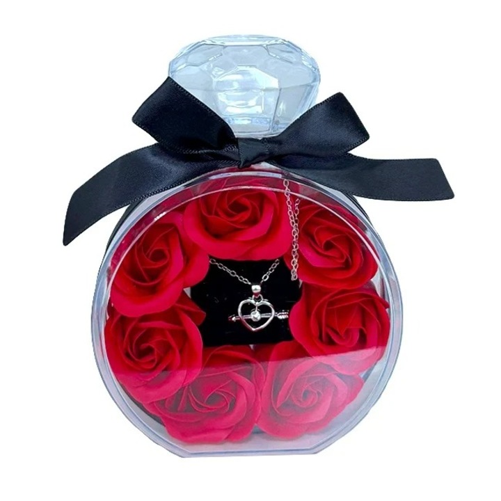 Комплект Романтичен Подарък, Casa Shop, Изкуствени Червени Рози, Разнообразен Медальон, Прозрачна Кутия