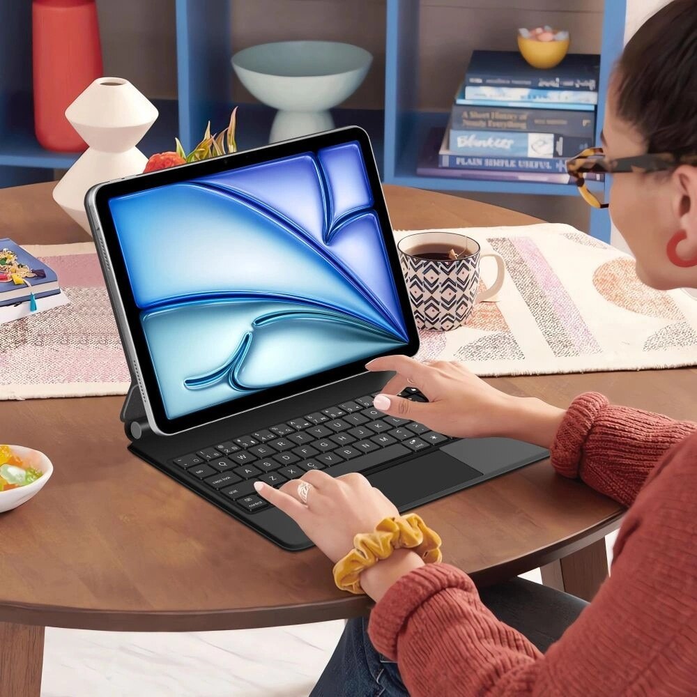 Husa de protectie tableta cu tastatura Tech-Protect Smartcase Magnetic iPad Air 10.9" 4 / 5 / 2020-2022 / 11" 6 / 7 / 2024-2025 Negru