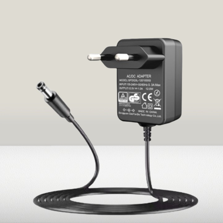 Adaptor universal 5V 1A / 6V 1A / 12V 0.5A, certificat CE, pentru electronice