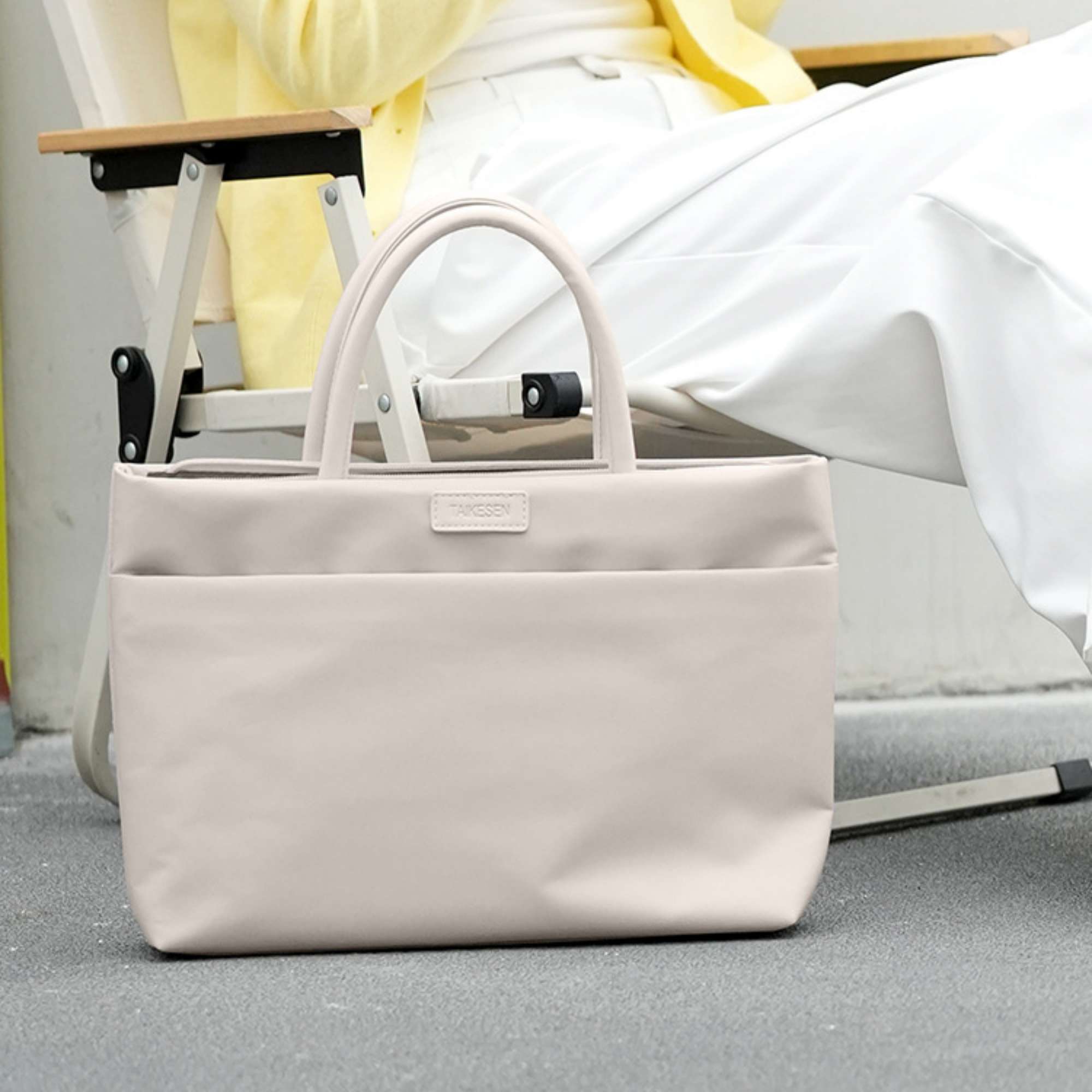 Geanta pentru Laptop, 14 inch, Protectie Superioara la Socuri, Material Impermeabil, Manere din Piele Moale, Capacitate Mare, Kaki
