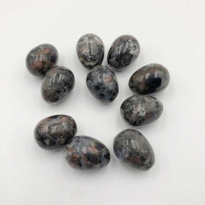 5 db természetes indigó gabbro kő, 15x20mm, sötétszürke vegyes mintákkal, meditációhoz és energetikai kiegyensúlyozáshoz
