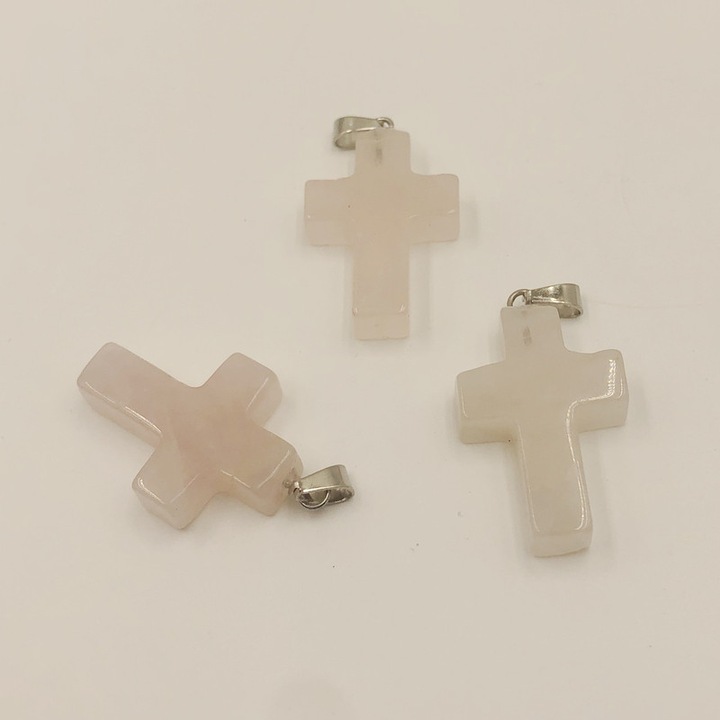 Pandantiv cruce din cuart roz natural, 18x25mm, roz deschis, finisaj lustruit