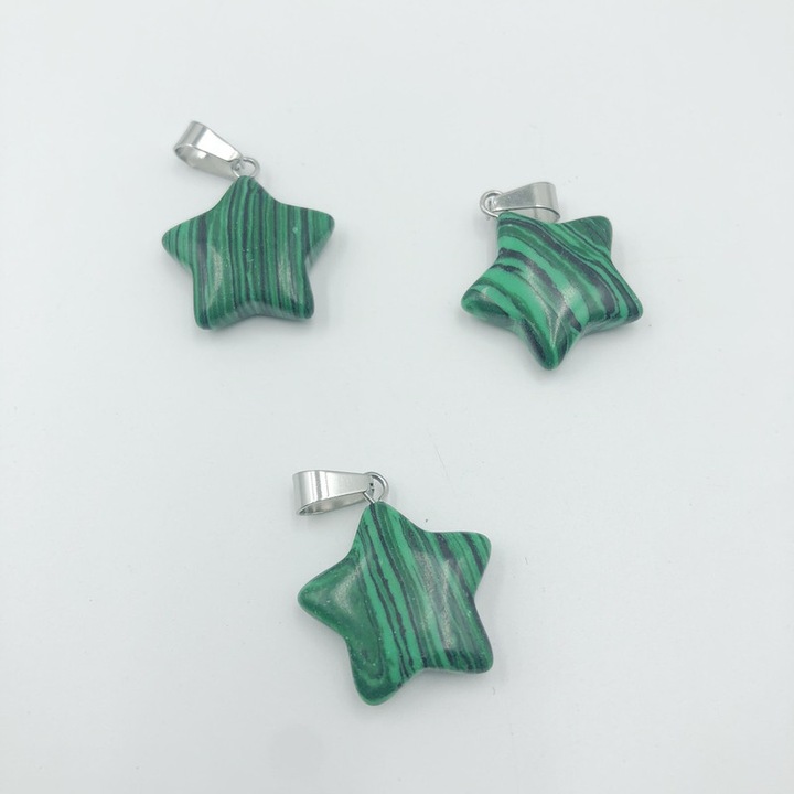 Ötszögletű csillag medál, természetes malachit, zöld, 20mm, 1 darab
