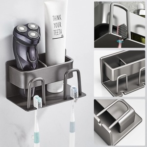 Suporturi si accesorii de baie