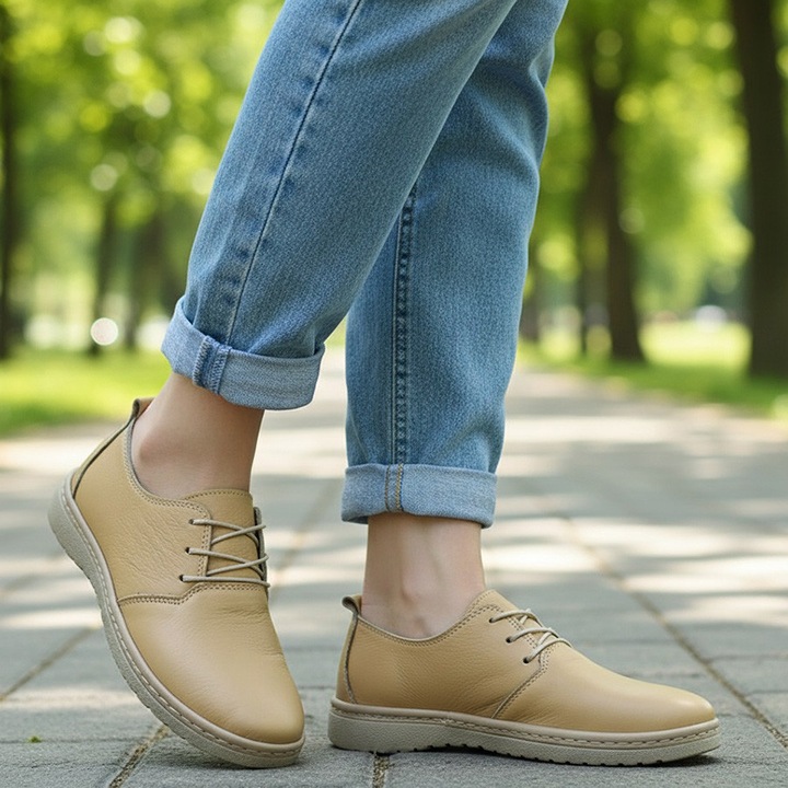 Pantofi dama usori SCV din piele naturala cu siret, Bej