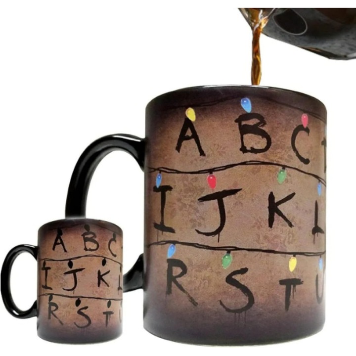 Cana de cafea Stranger Things - Design termosensibil, care isi schimba culoarea, YDCY™, 293 ml, cu decoratiuni si litere emblematice, cadou perfect de Halloween/Craciun pentru fani