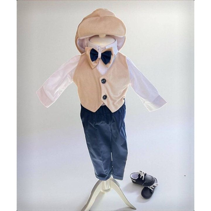 Costum botez Mateo – crem din catifea, cu pantofi