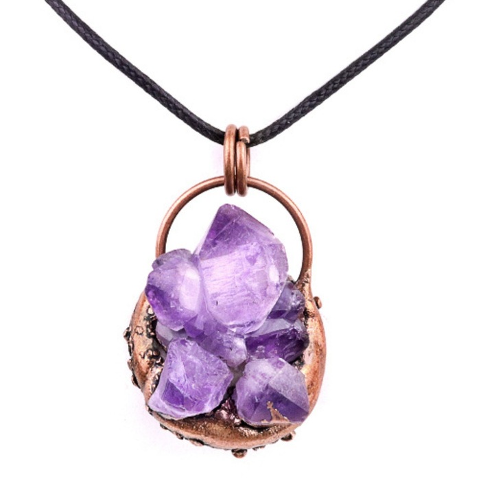 2026, Pandantiv UNICAT din cristal natural de Ametist, piatra anului 2026 + metal antichizat cu cupru electrolitic, 99, 99% pur