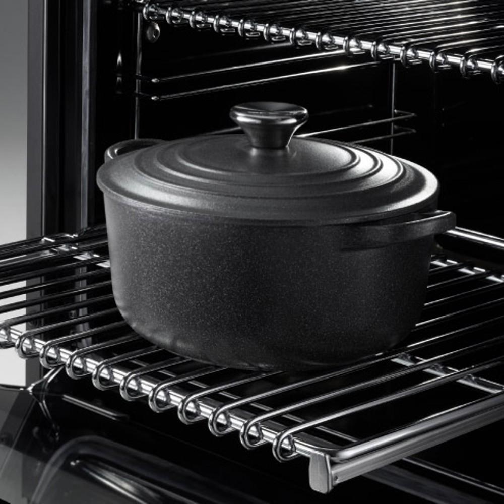 Aragaz cu plita pe inductie si cuptor electric Bertazzoni, 120 cm, colectie Professional, 5 zone de gatit, 2 flex-zone+Booster, plita Teppanyaki, cuptor 2x69 litri, 11 moduri gatire, indicator caldura reziduala, panou tactil si mecanic, negru
