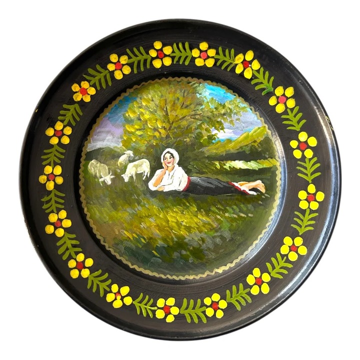 Farfurie decorativă, ceramica Marginea, 30cm, pictată manual, tarancuta cu turma de oi