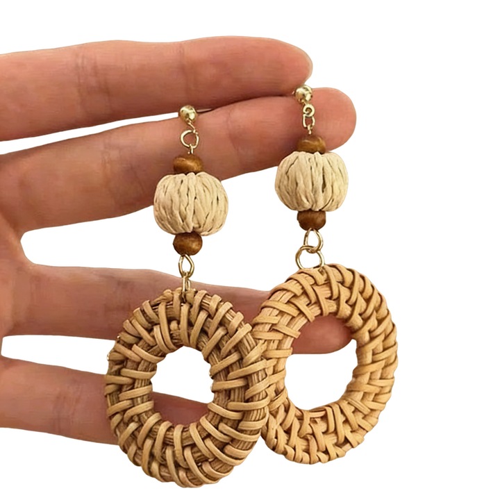 Cercei din iarba de bambus si ratan natural impletit, accesorii de urechi in stil de vacanta la plaja, design unic si exagerat de cerc, galben deschis