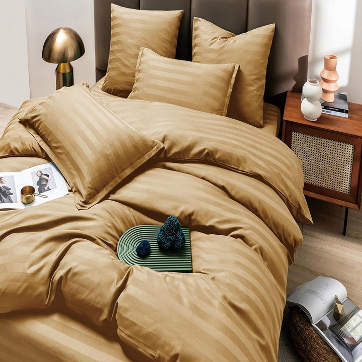 Set Lenjerie Pat 6 Piese, Casa New Concept, Damasc, Cearceaf 230x250cm, Fete de Perna 50x70cm si 70x70cm