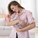 Baowor® Papusa bebelus/bebelusi simulata renascuta Realizata Manual cu Piele Realista si Ochii Acrilici Mari Papusa Papusica Papusile Papusi Jucarie Educativa Montessori activitati Jucarie Interactiva Joc pentru Copii Jocuri Jucarii Vinil Funda Roz