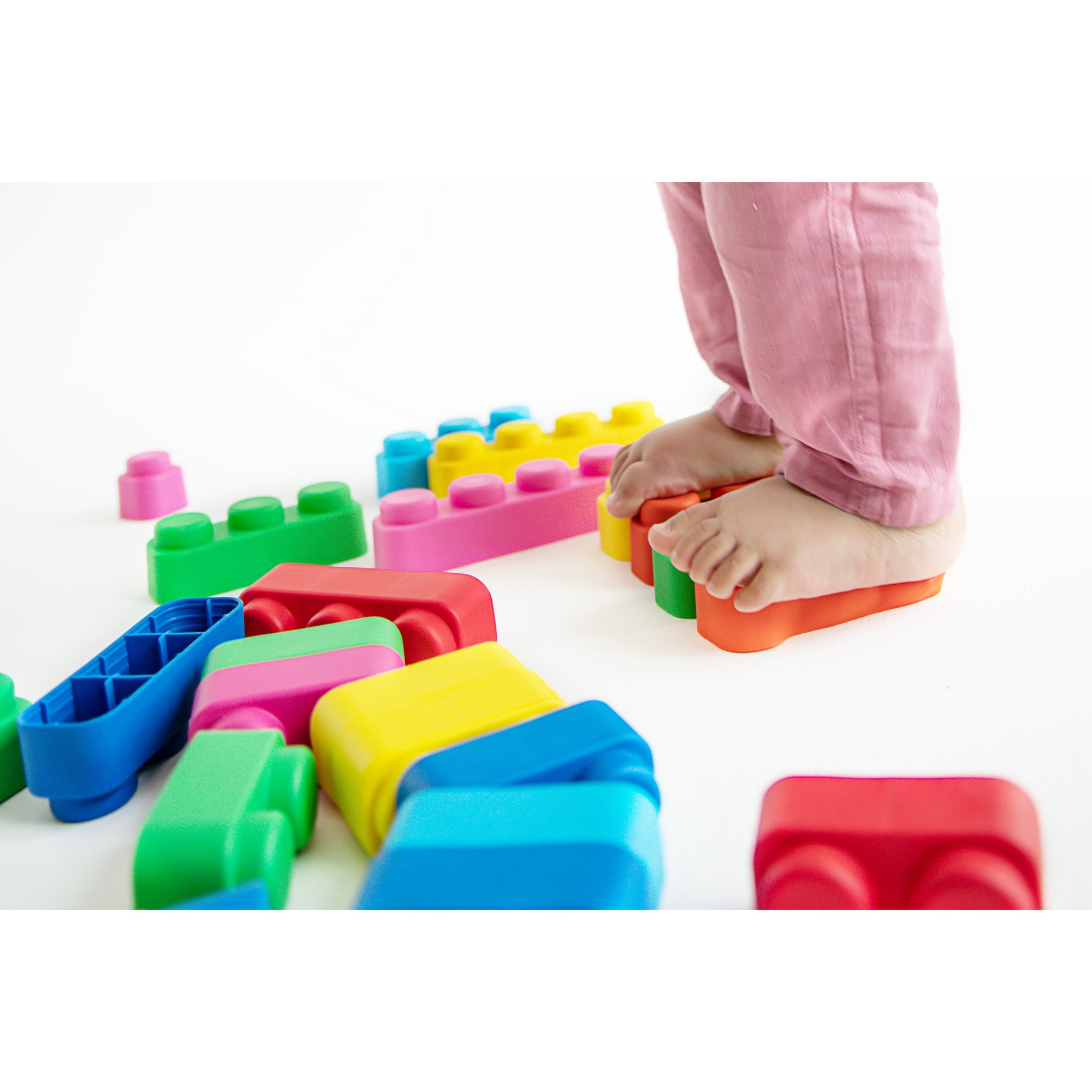 Set de Constructie cuburi moi cu roti Gerardo’s Toys 33 piese – jucarie ...