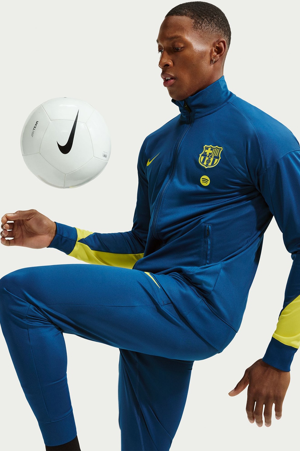 Nike, Trening slim fit cu gluga, pentru fotbal Liverpool F.C, Gri