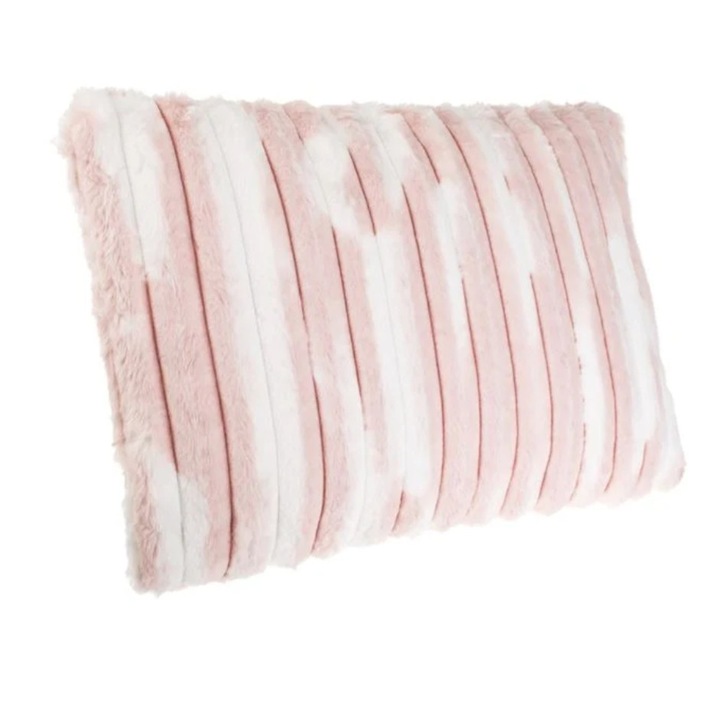 Perna decorativa, pentru canapea, cu model dungi reliefate, roz ecru din imitatie de blana, 55x37cm