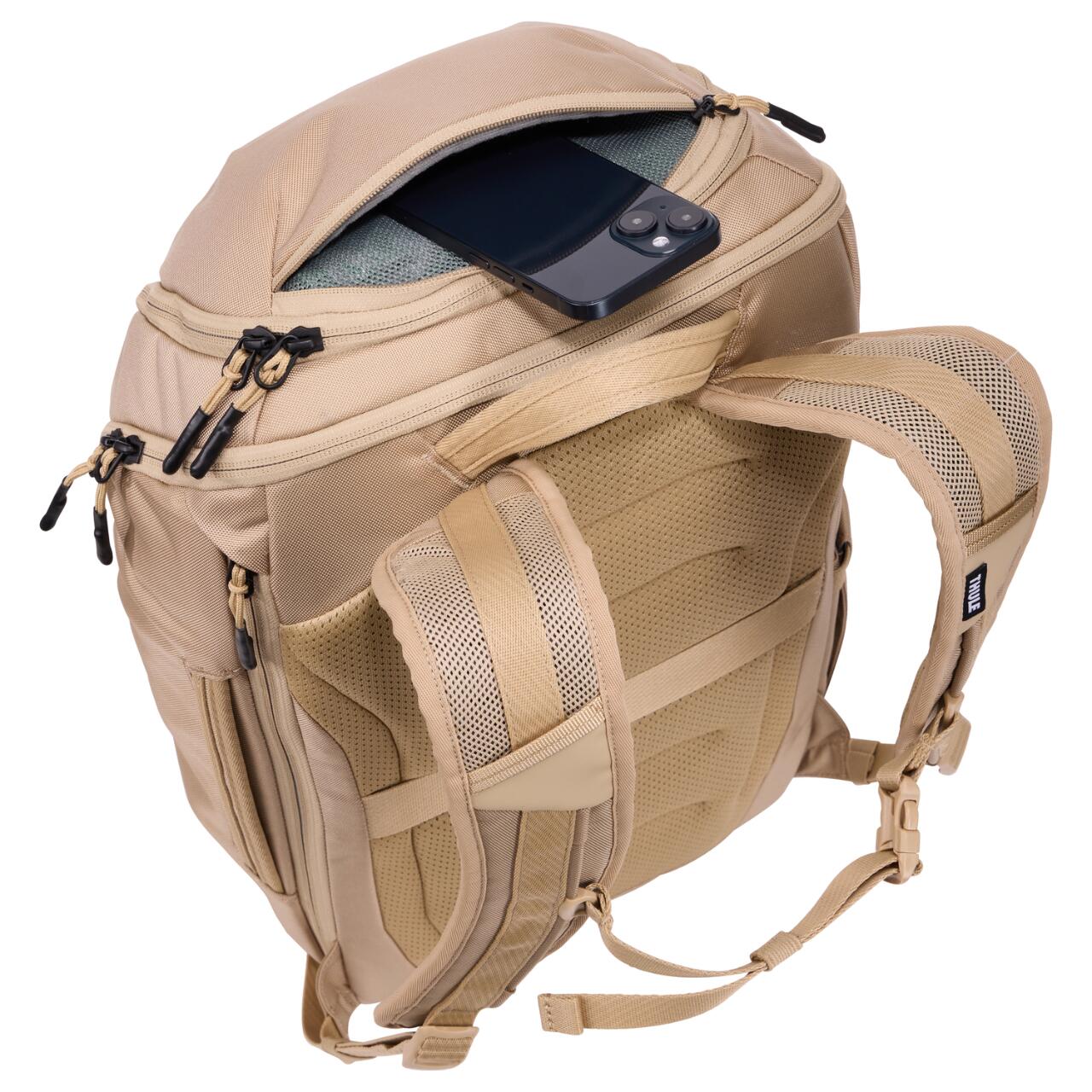 Rucsac urban Thule Chasm 26L, Gentle Beige, rezistent la intemperii, compartiment laptop 16 inch