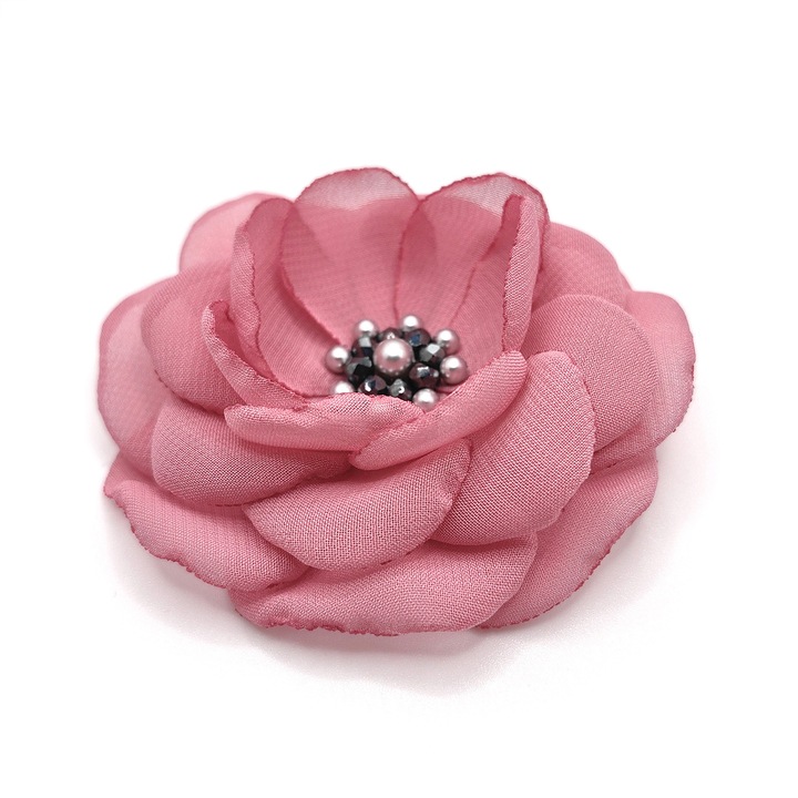 Brosa floare din voal Zia Fashion, roz pudrat, diametru 8.5cm, cu perle si cristale