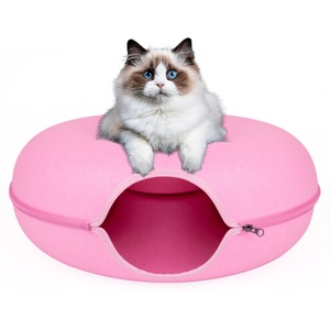 Culcusuri, perne si saltele pentru animale