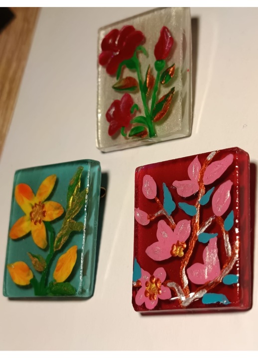 Brosa pictata manual pe sticla si rasina set 3 bucati