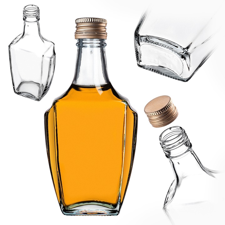 Sticla KADAX, set 5 bucati, 250 ml, capac auriu, design patrat, sticla transparenta