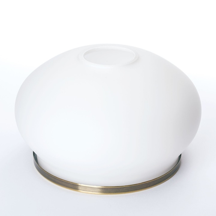 Abajur rotund din sticla groasa VEGO 1715, Ø 170 mm, finisaj opal mat cu inel patinat ORION